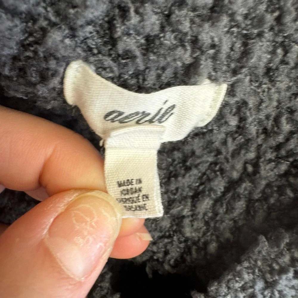 Aerie‎ Sweater Womens XS Black Grey Fuzzy Sherpa Cropped Mock Neck Gorpcore
